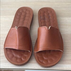 Brown Leather Minimalist Sandals with Wide Strap